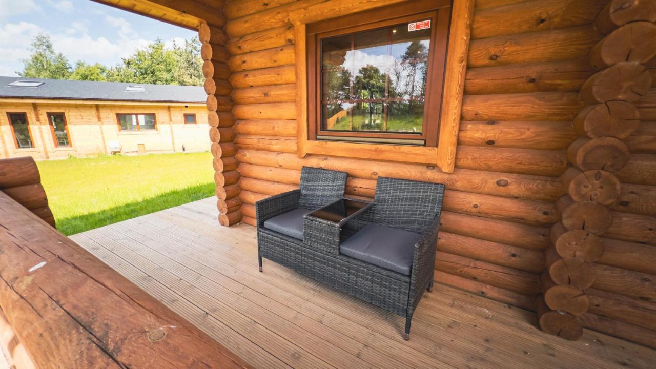 Aspen Lodge, Amazing New Log Cabin With Hot Tub - Sleeps 6 - Felmoor Park Морпет Екстер'єр фото