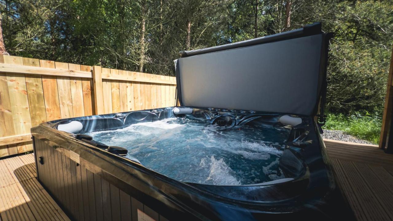 Aspen Lodge, Amazing New Log Cabin With Hot Tub - Sleeps 6 - Felmoor Park Морпет Екстер'єр фото