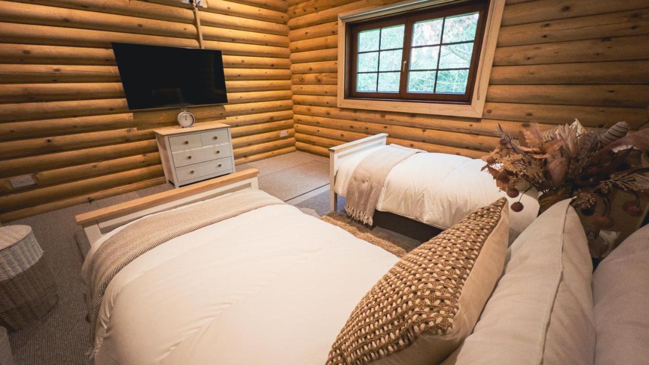 Aspen Lodge, Amazing New Log Cabin With Hot Tub - Sleeps 6 - Felmoor Park Морпет Екстер'єр фото