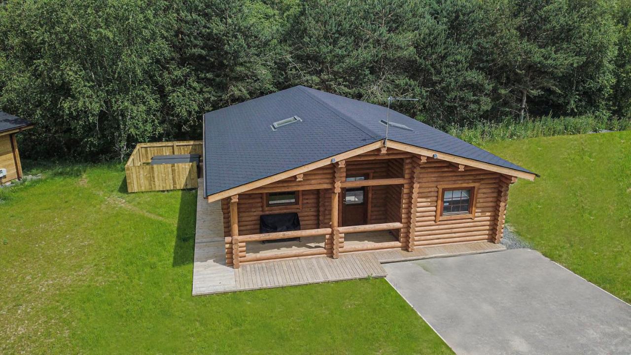Aspen Lodge, Amazing New Log Cabin With Hot Tub - Sleeps 6 - Felmoor Park Морпет Екстер'єр фото
